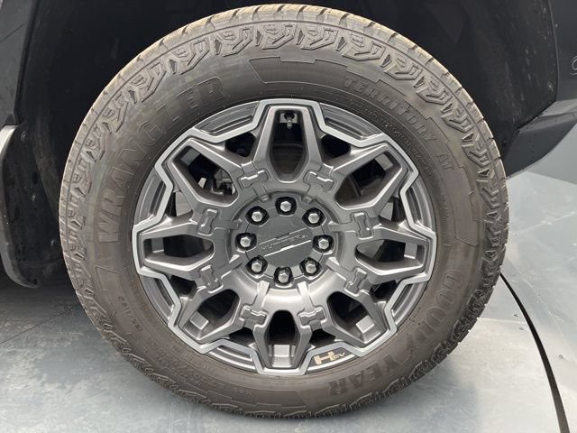 Used 2024 GMC Hummer EV 3X w/ LPO, Sport Package AWD/4WD image 24