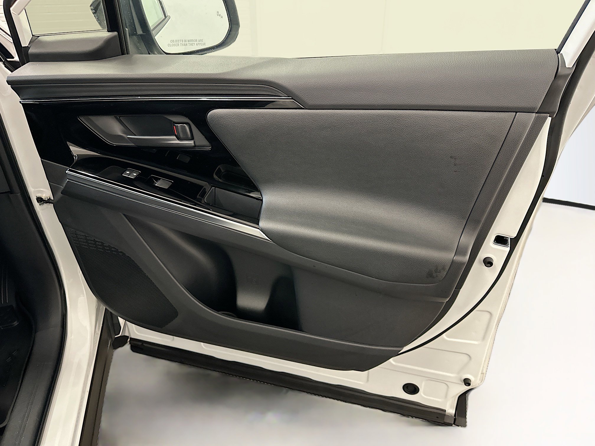 Used 2023 Toyota bZ4X Limited w/ Weather Package AWD/4WD image 35