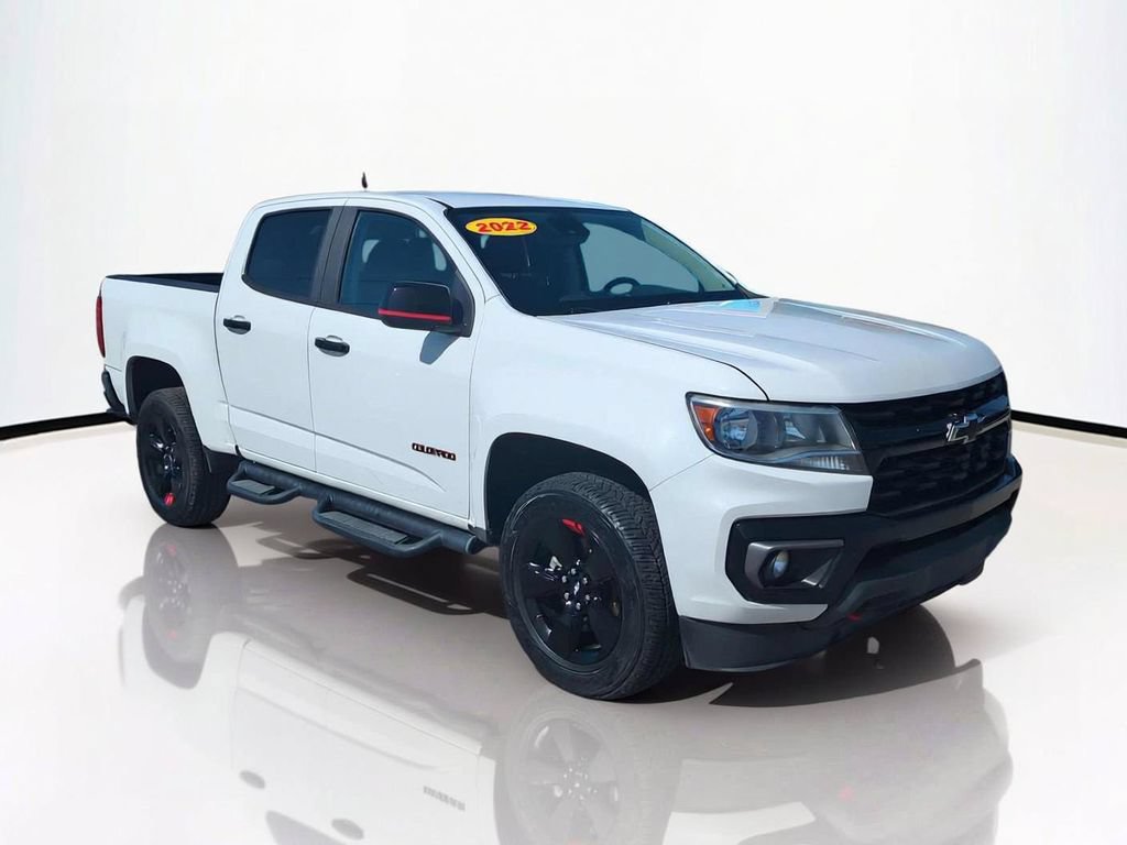 Used 2022 Chevrolet Colorado LT w/ Redline Special Edition RWD image 2