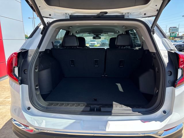 Used 2024 GMC Terrain SLT image 20