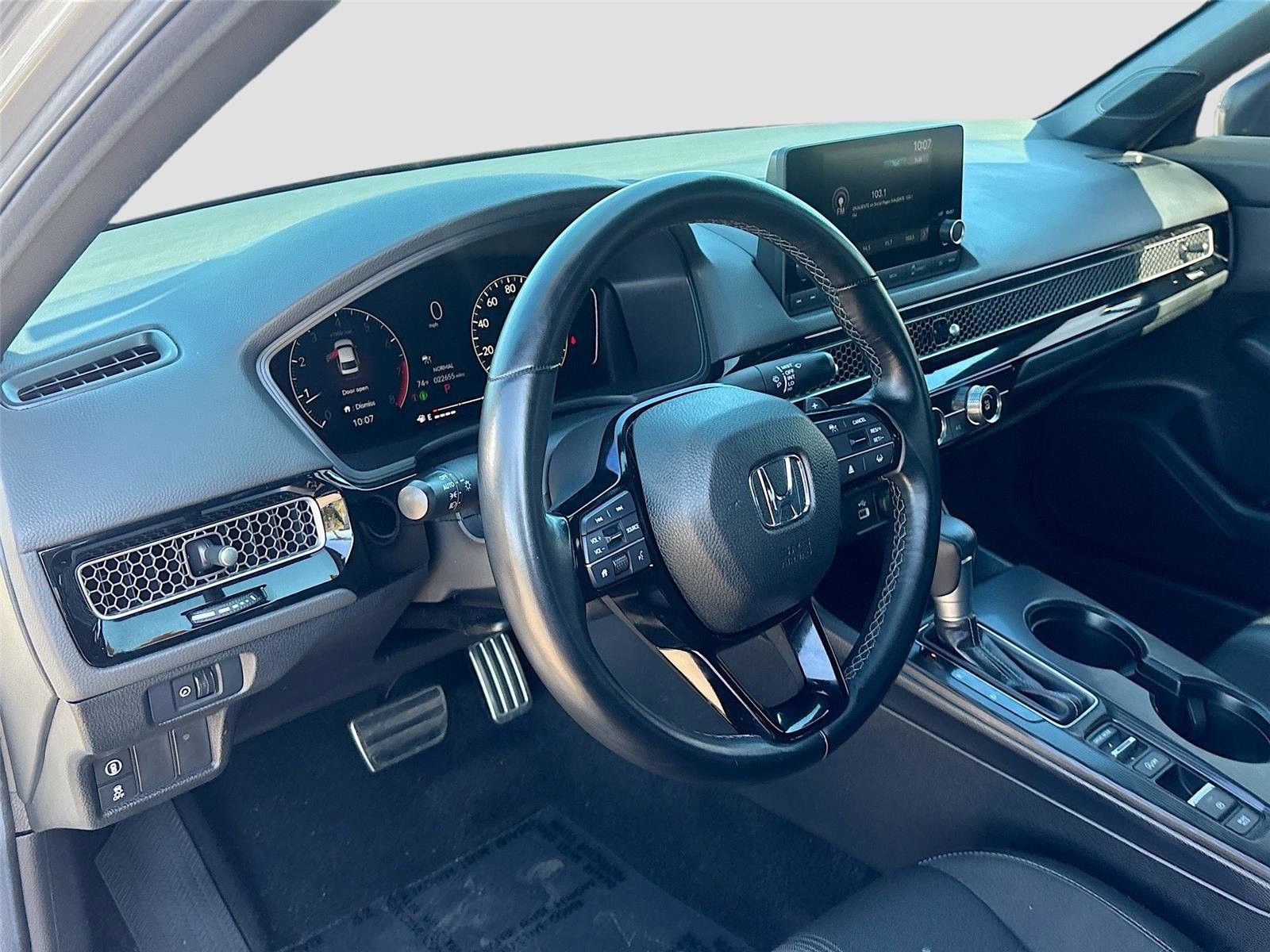 Used 2024 Honda Civic Sport image 9