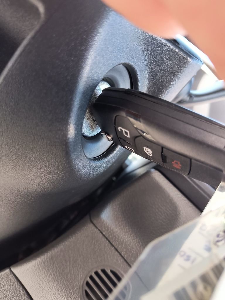 New 2024 Ford Transit 150 Low Roof image 31