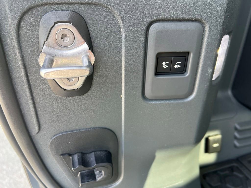 Used 2024 Land Rover Defender 110 S AWD/4WD image 29