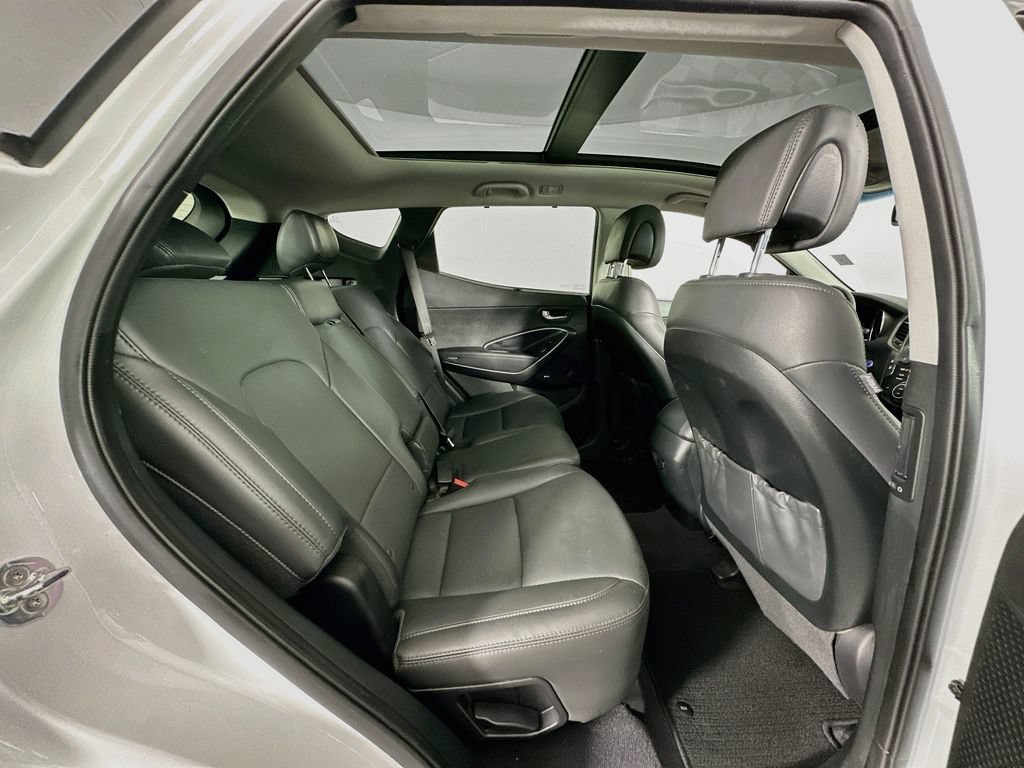 Used 2018 Hyundai Santa Fe Sport w/ 2.0T Ultimate Tech Package 05 AWD/4WD image 29