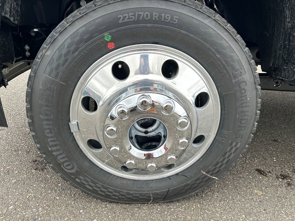 New 2026 Ford F450 Platinum w/ FX4 Off-Road Package image 33