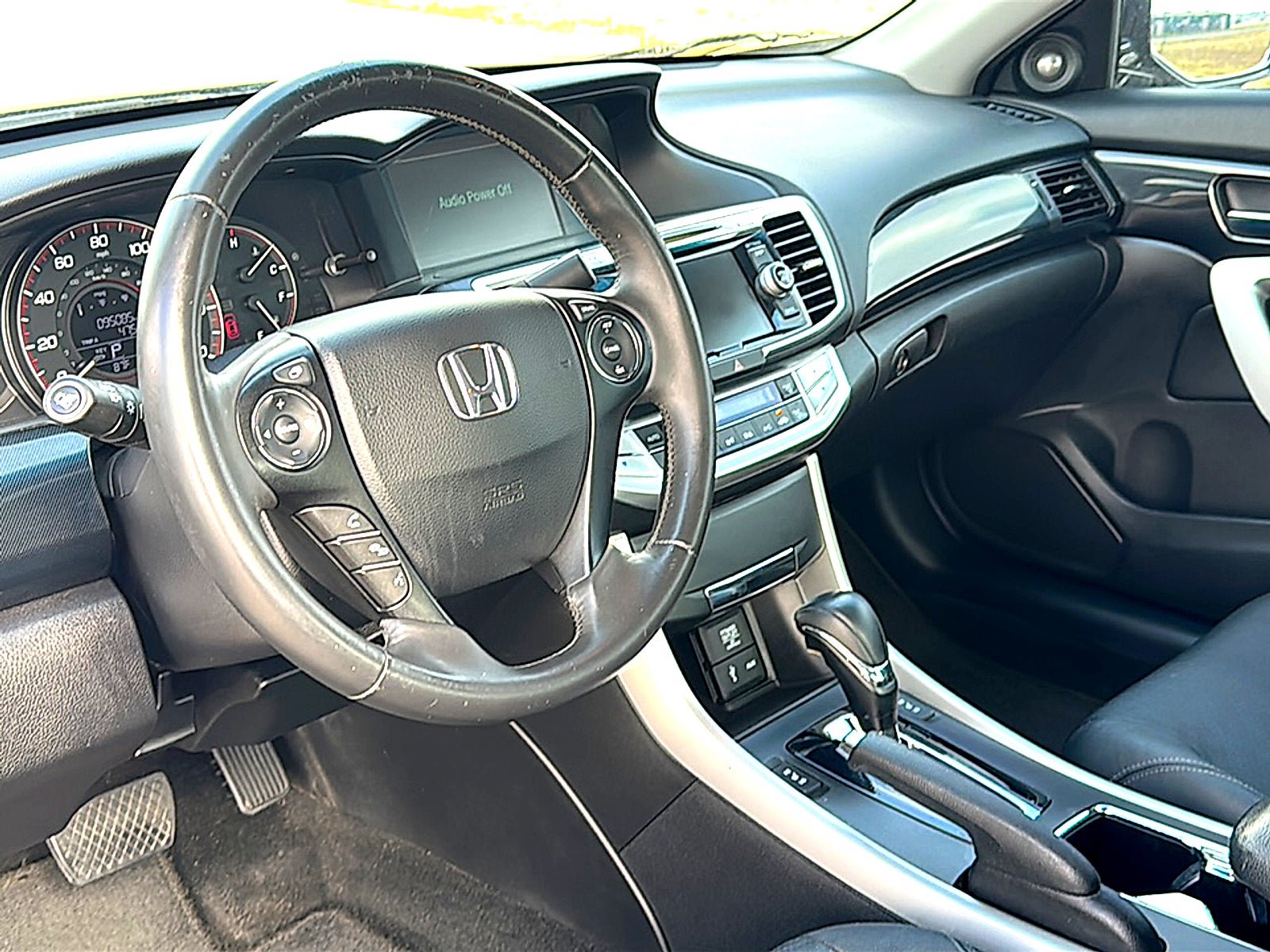 Used 2015 Honda Accord EX-L image 12