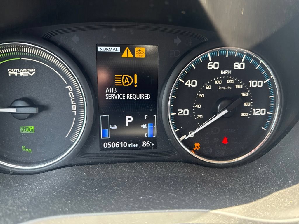Used 2018 Mitsubishi Outlander GT AWD/4WD image 5