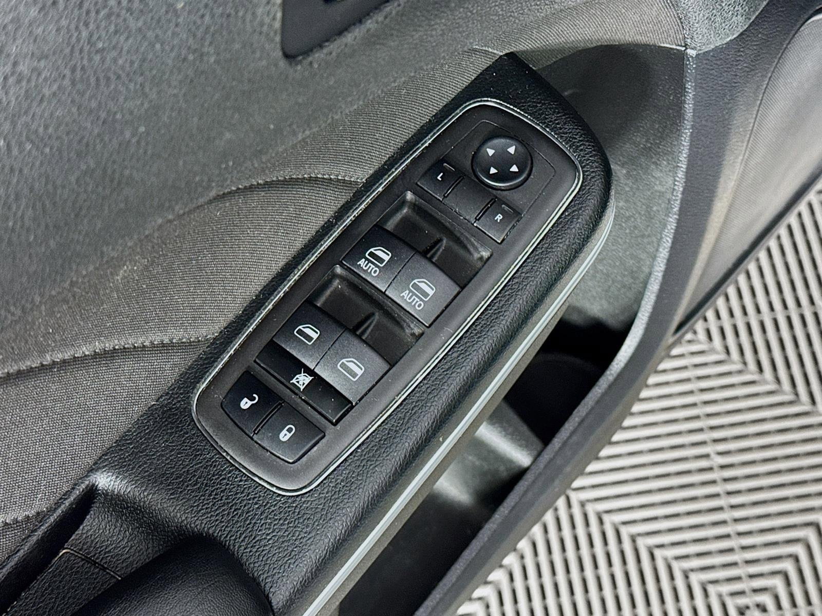 Used 2023 Dodge Charger SXT image 19