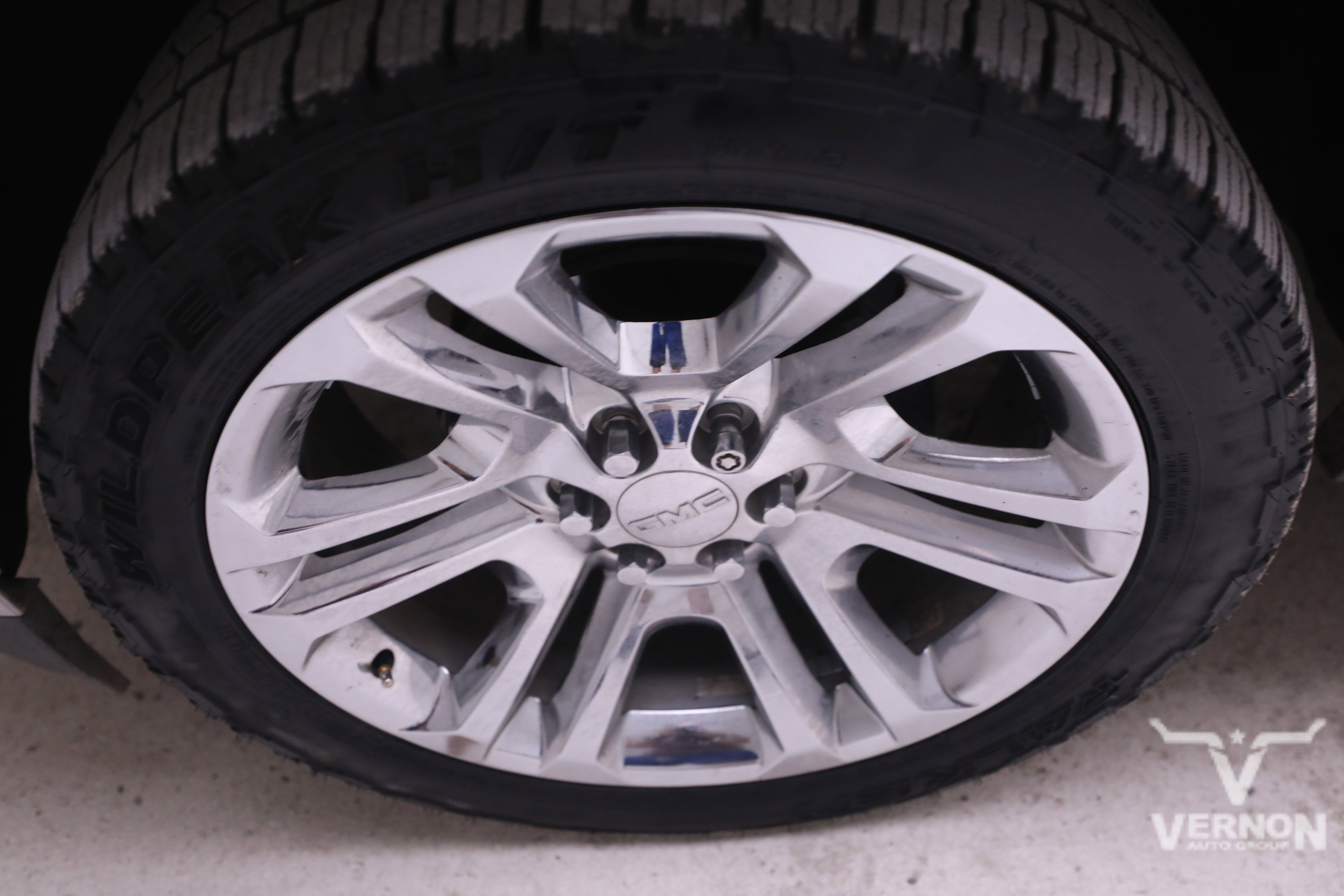 Used 2020 GMC Yukon XL SLT w/ Premium Edition image 30