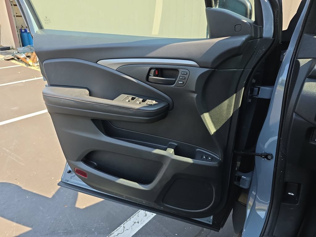 Used 2022 Honda Pilot TrailSport image 29