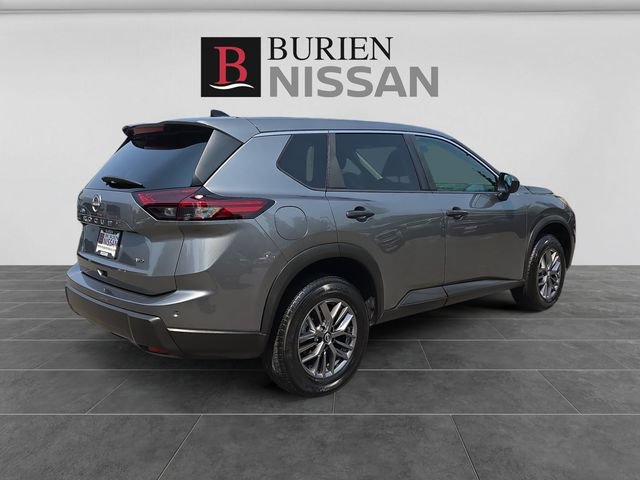 Used 2024 Nissan Rogue S AWD/4WD image 5