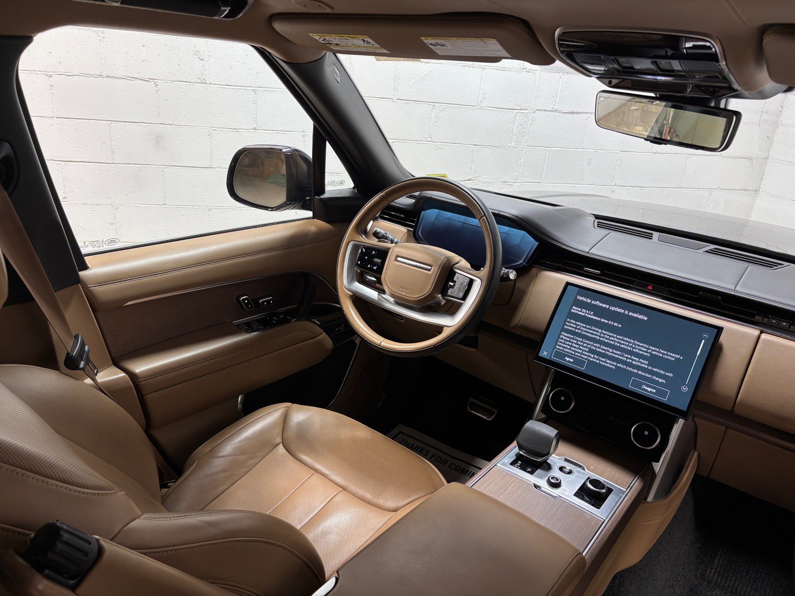 Used 2023 Land Rover Range Rover Long Wheelbase Autobiography AWD/4WD image 32