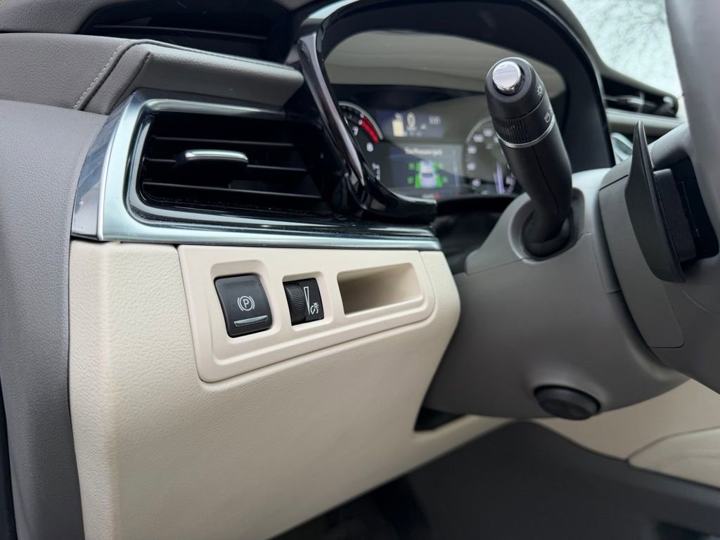 Certified 2023 Cadillac XT6 Premium Luxury image 24