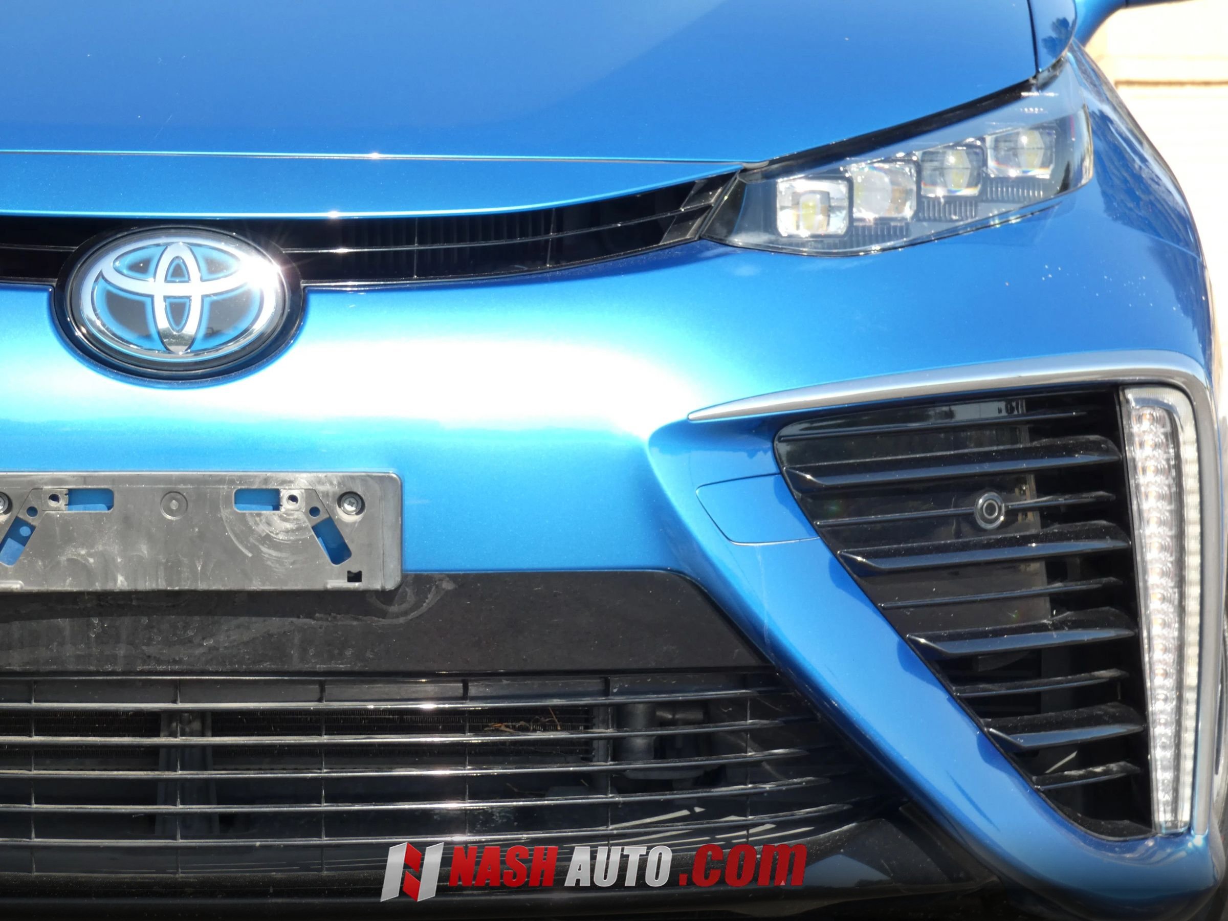 Used 2018 Toyota Mirai FWD image 16