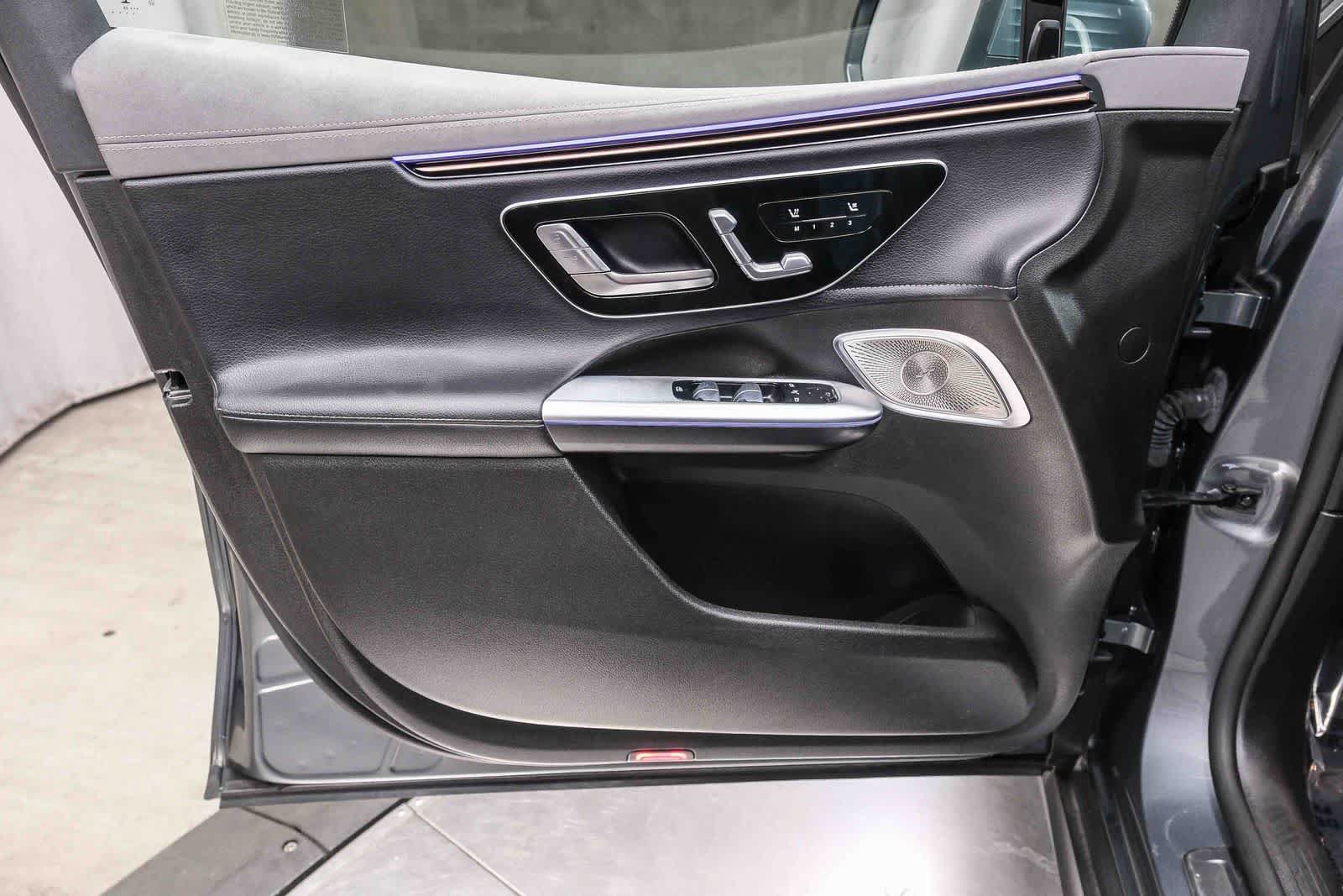 Certified 2023 Mercedes-Benz EQE 500 4MATIC SUV image 26