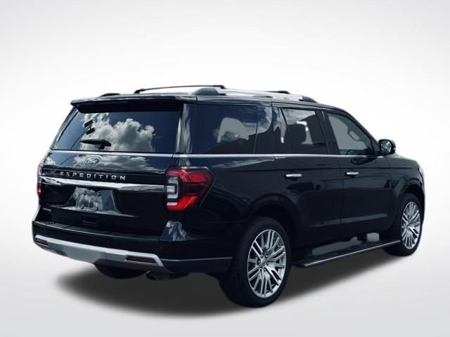 Used 2024 Ford Expedition Limited image 6