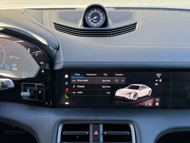 New 2025 Porsche Taycan image 29