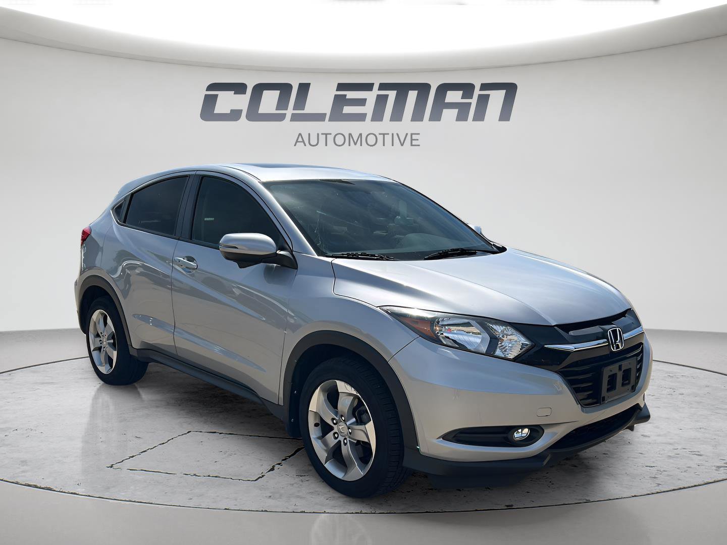 Used 2017 Honda HR-V EX image 2