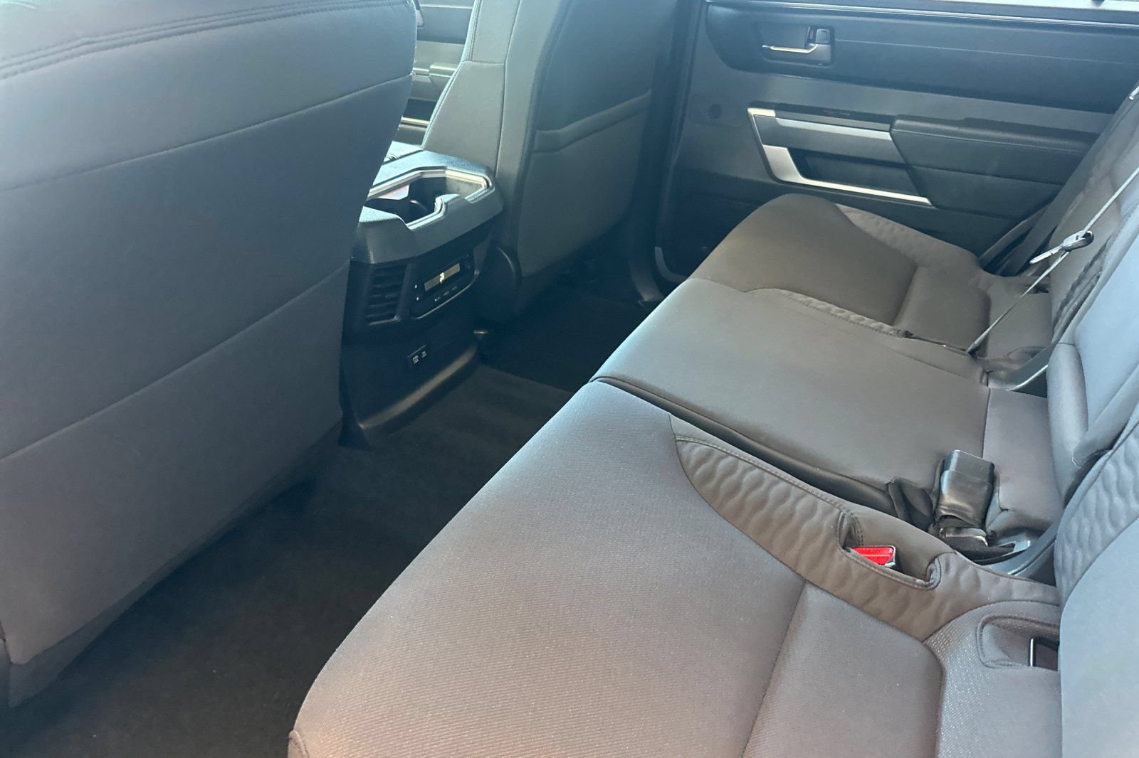 Certified 2025 Toyota Sequoia SR5 AWD/4WD image 15