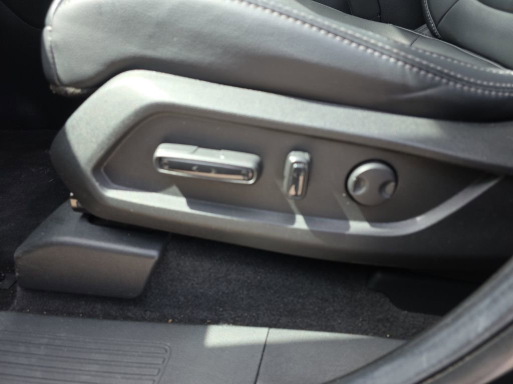 Used 2025 Honda Pilot EX-L image 21