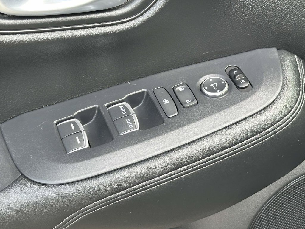 Certified 2024 Honda HR-V EX-L image 14