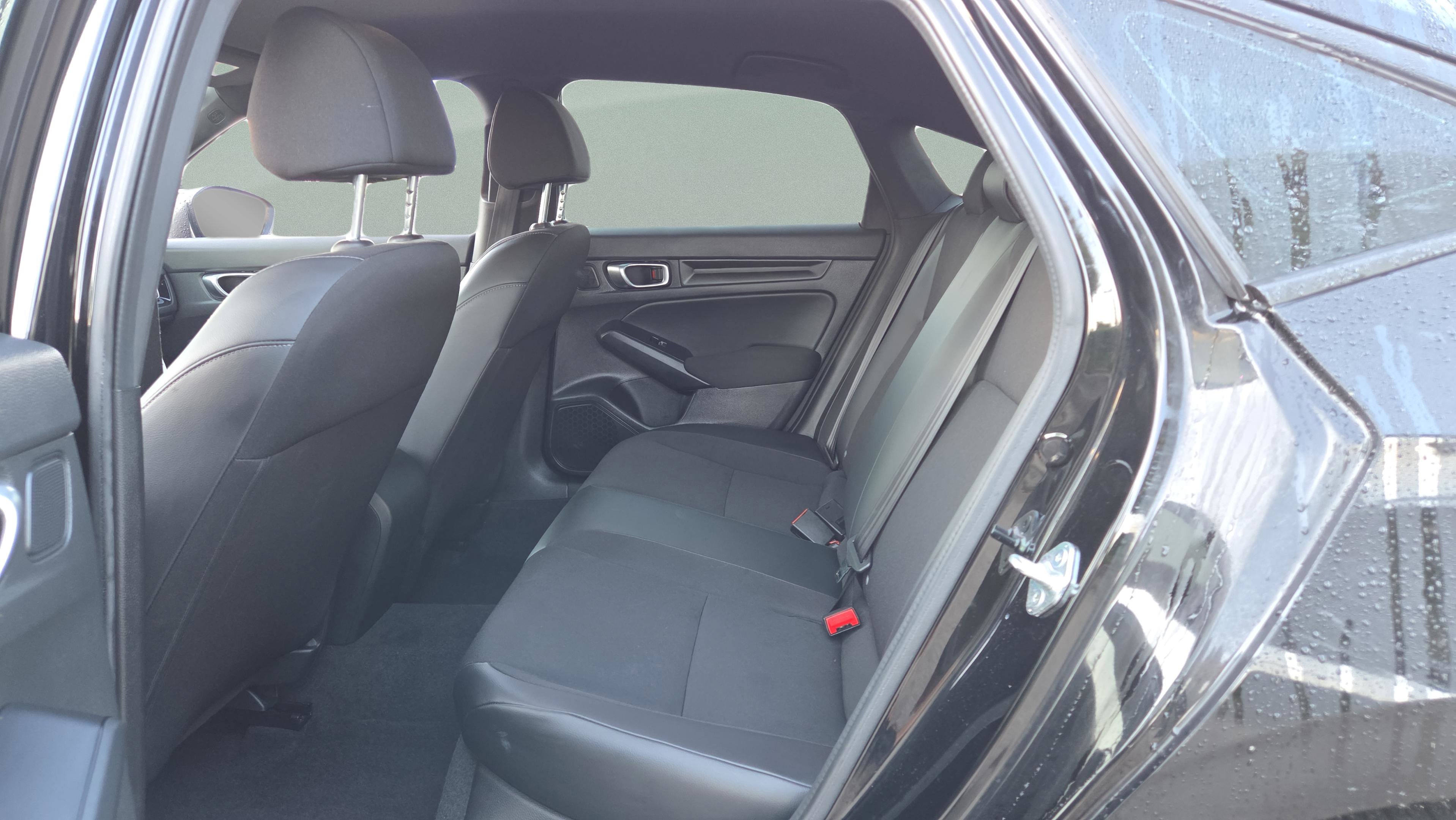 Used 2023 Honda Civic Sport image 11