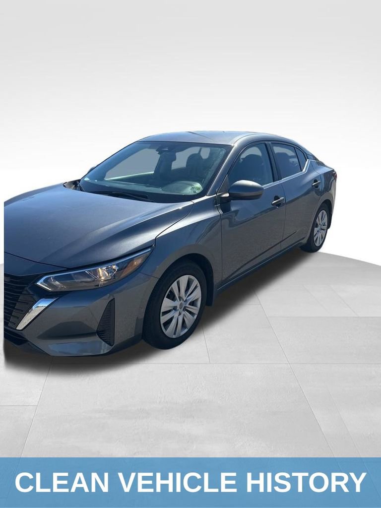 Used 2025 Nissan Sentra S image 3