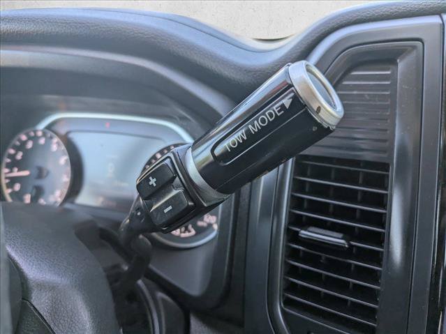 Used 2023 Nissan Titan SV w/ SV Convenience Package AWD/4WD image 12