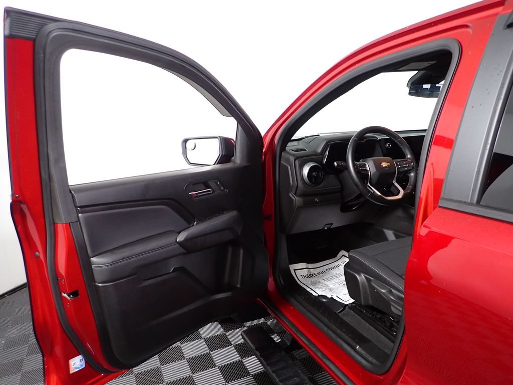 Used 2023 Chevrolet Colorado LT w/ LT Convenience Package AWD/4WD image 19