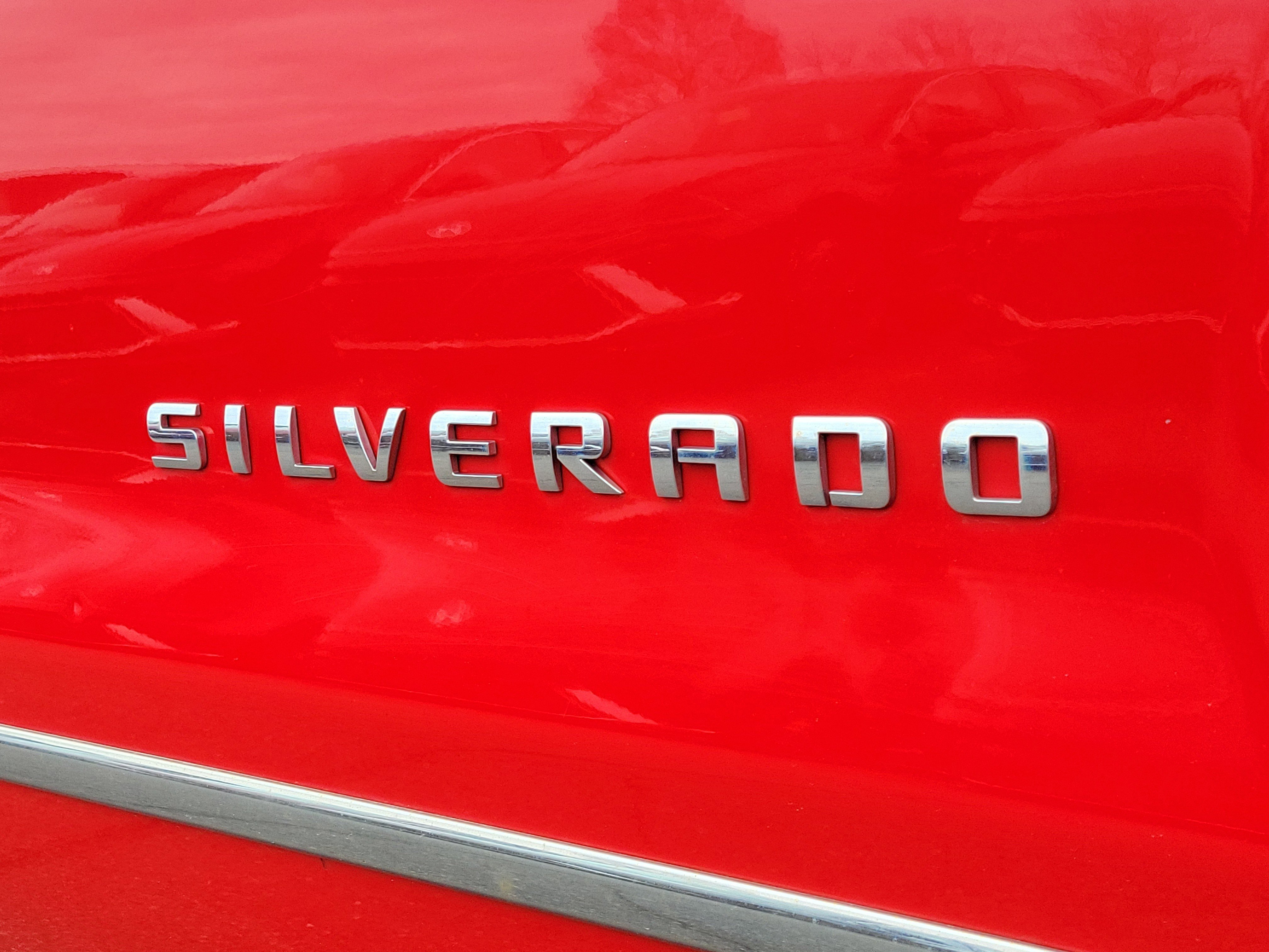 Used 2018 Chevrolet Silverado 1500 LTZ Z71 image 6