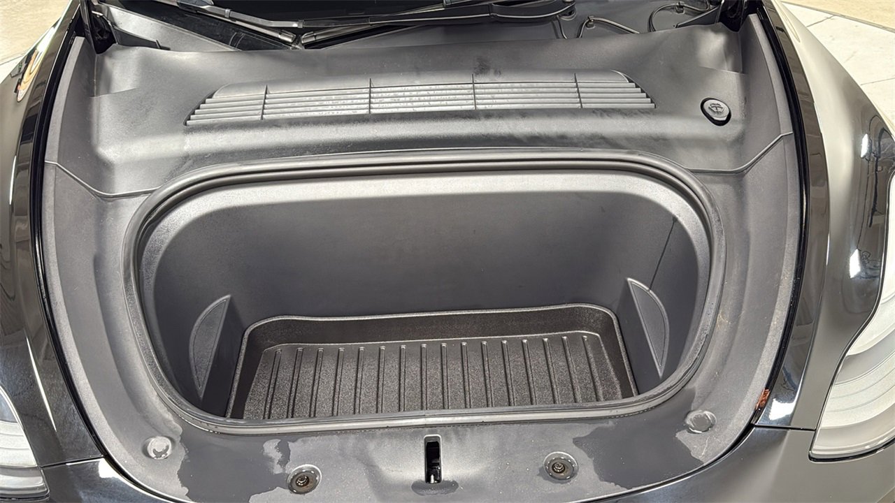 Used 2022 Tesla Model Y Performance image 25