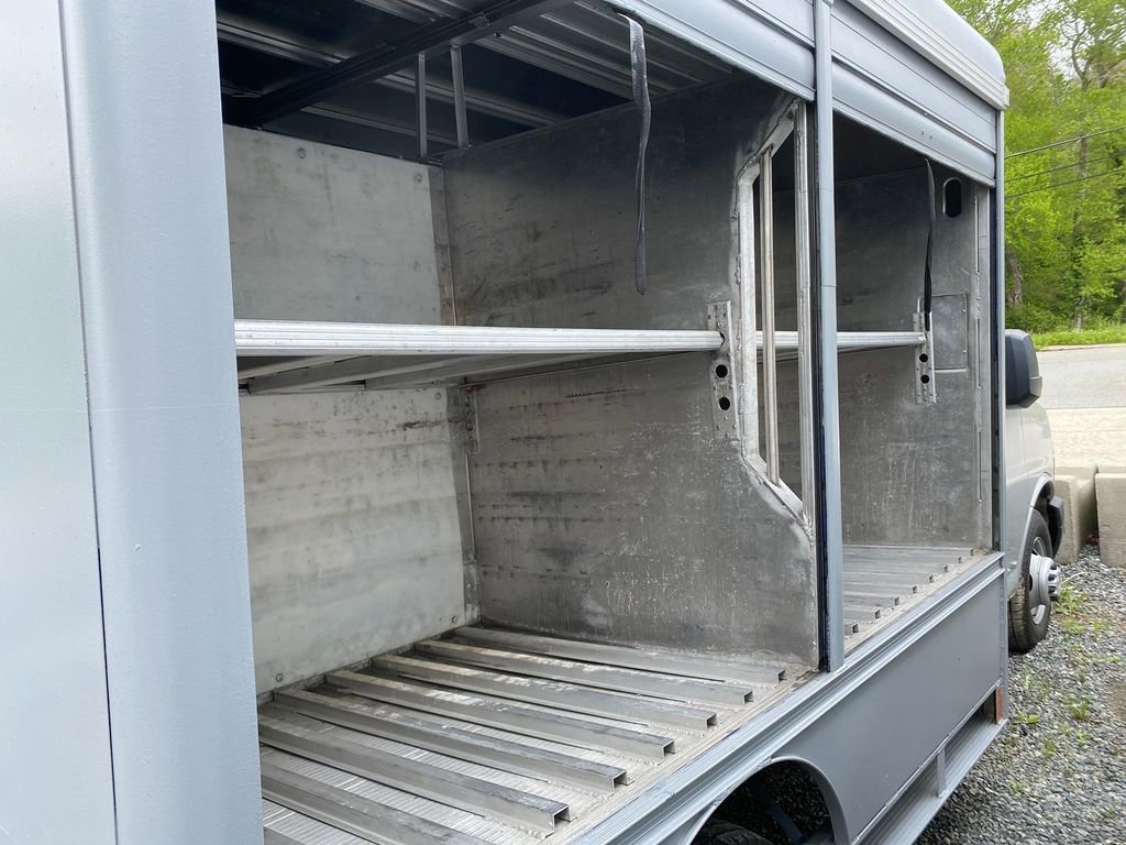 Used 2017 Chevrolet Express 3500 Work Van image 27