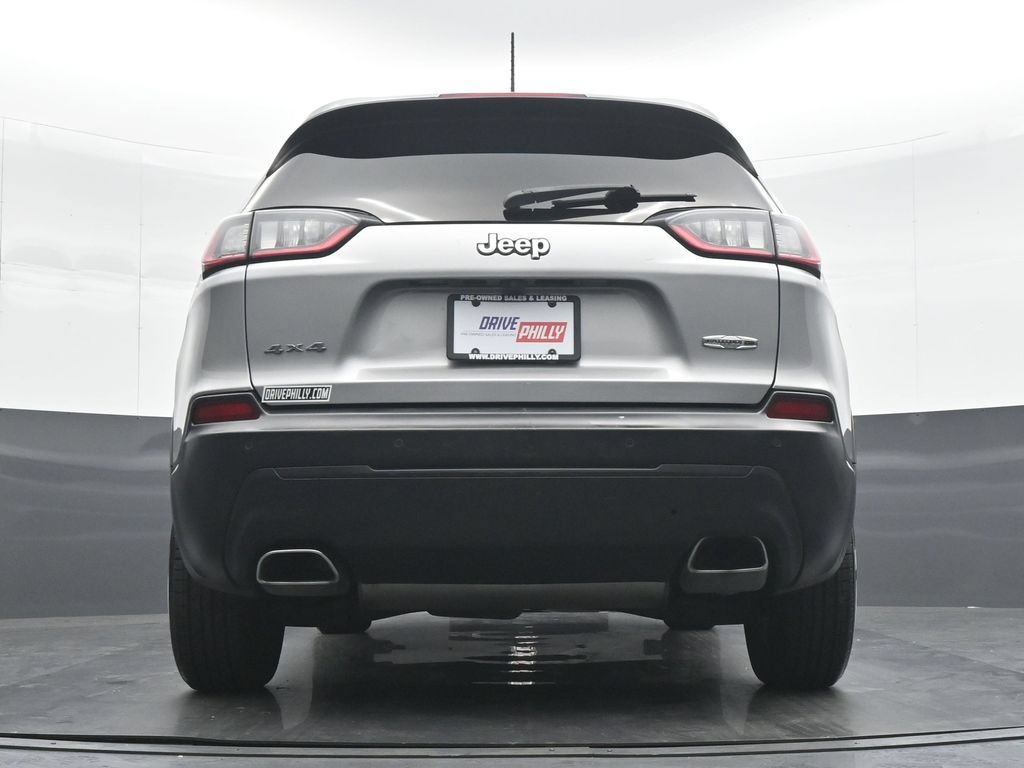 Used 2019 Jeep Cherokee Latitude Plus AWD/4WD image 29