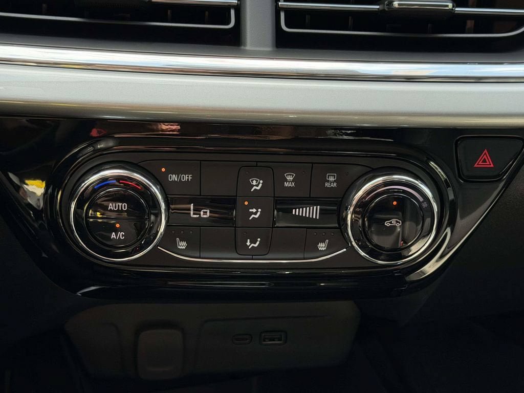 New 2026 Chevrolet Trax LT w/ Driver Confidence Package FWD image 6
