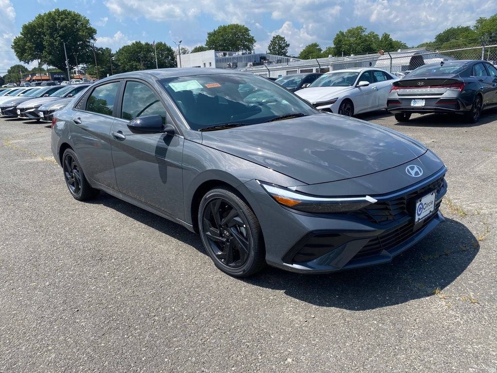 New 2026 Hyundai Elantra SEL Sport Premium FWD image 1