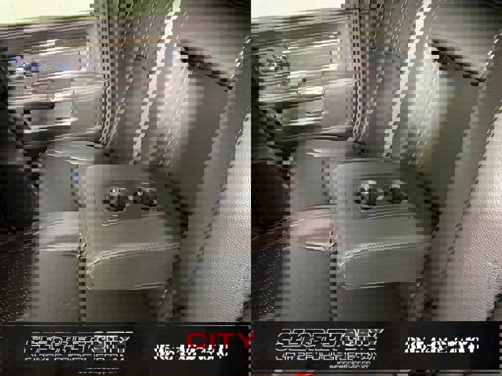 Used 2018 RAM 3500 Laramie Longhorn image 27