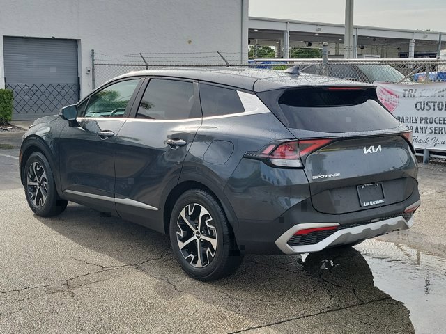 Used 2023 Kia Sportage EX FWD image 5