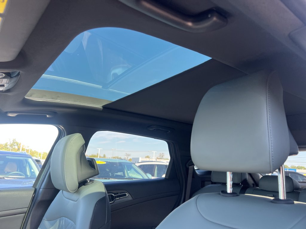 Certified 2025 Kia Sportage X-Pro AWD/4WD image 29
