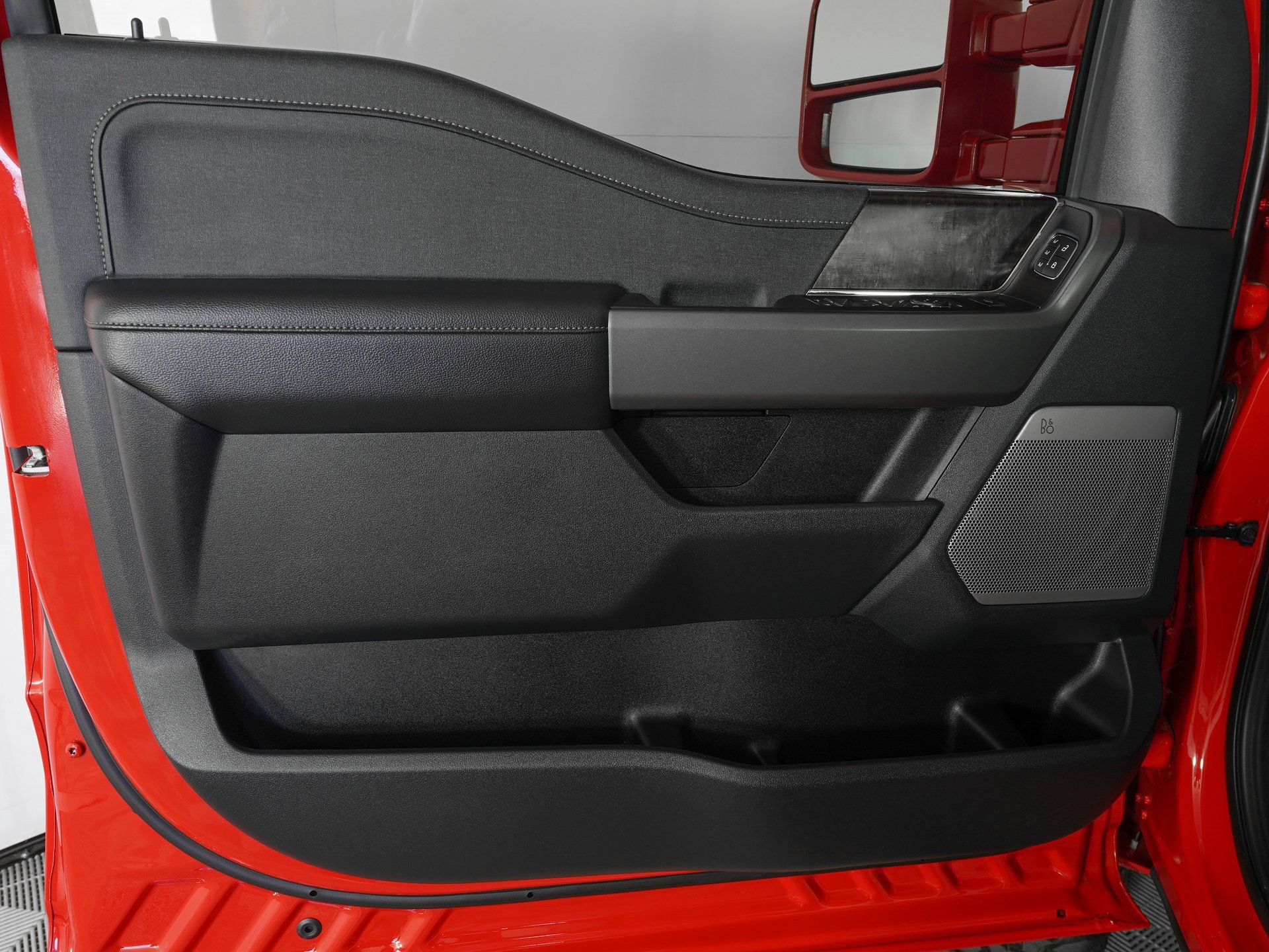 Used 2026 Ford F450 Lariat w/ FX4 Off-Road Package image 12