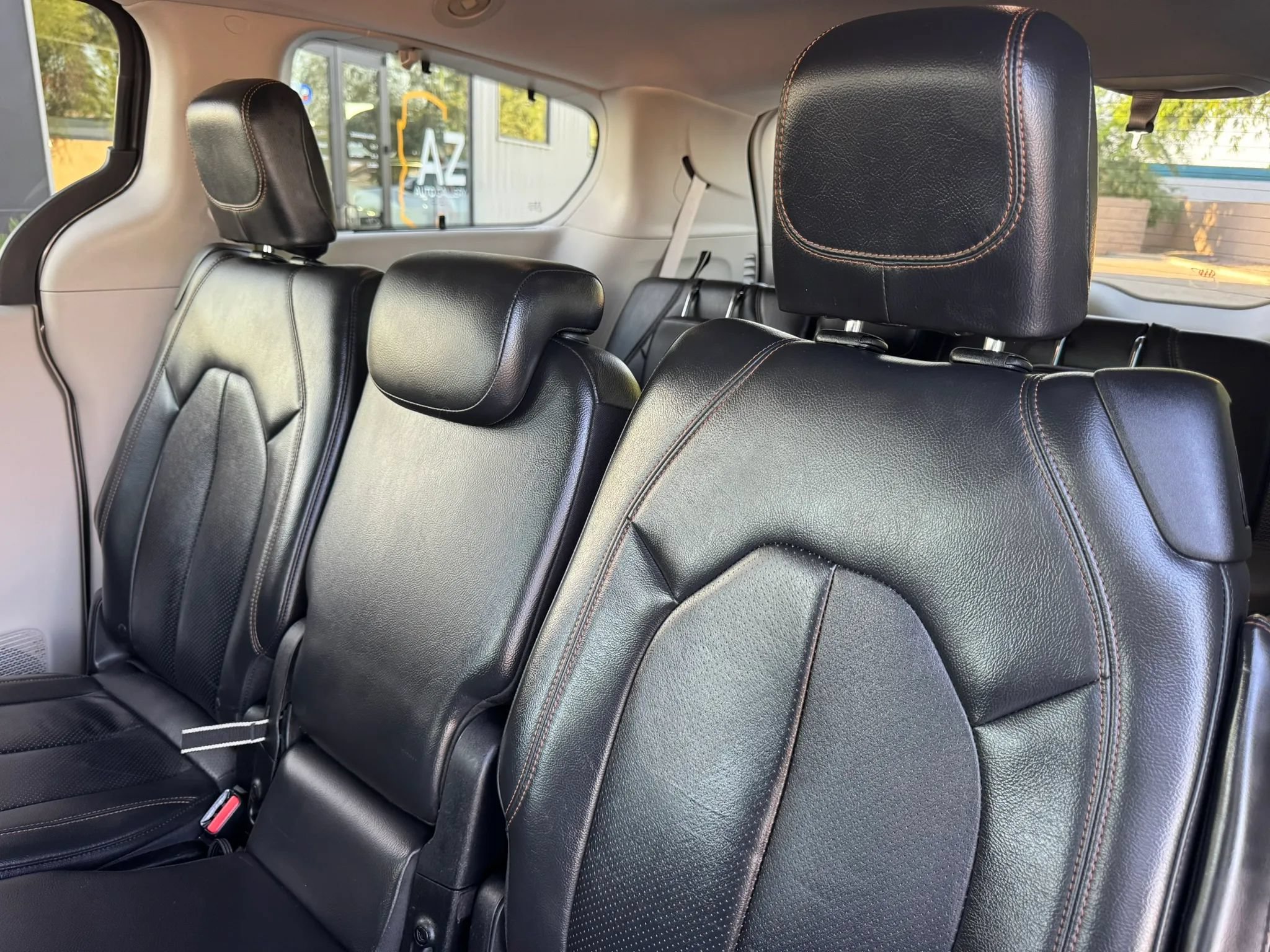 Used 2017 Chrysler Pacifica Touring-L Plus FWD image 27
