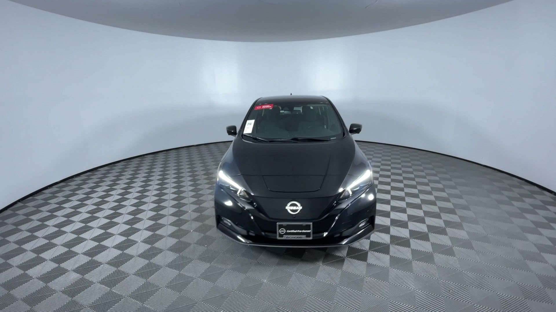 Certified 2025 Nissan Leaf SV Plus FWD image 3