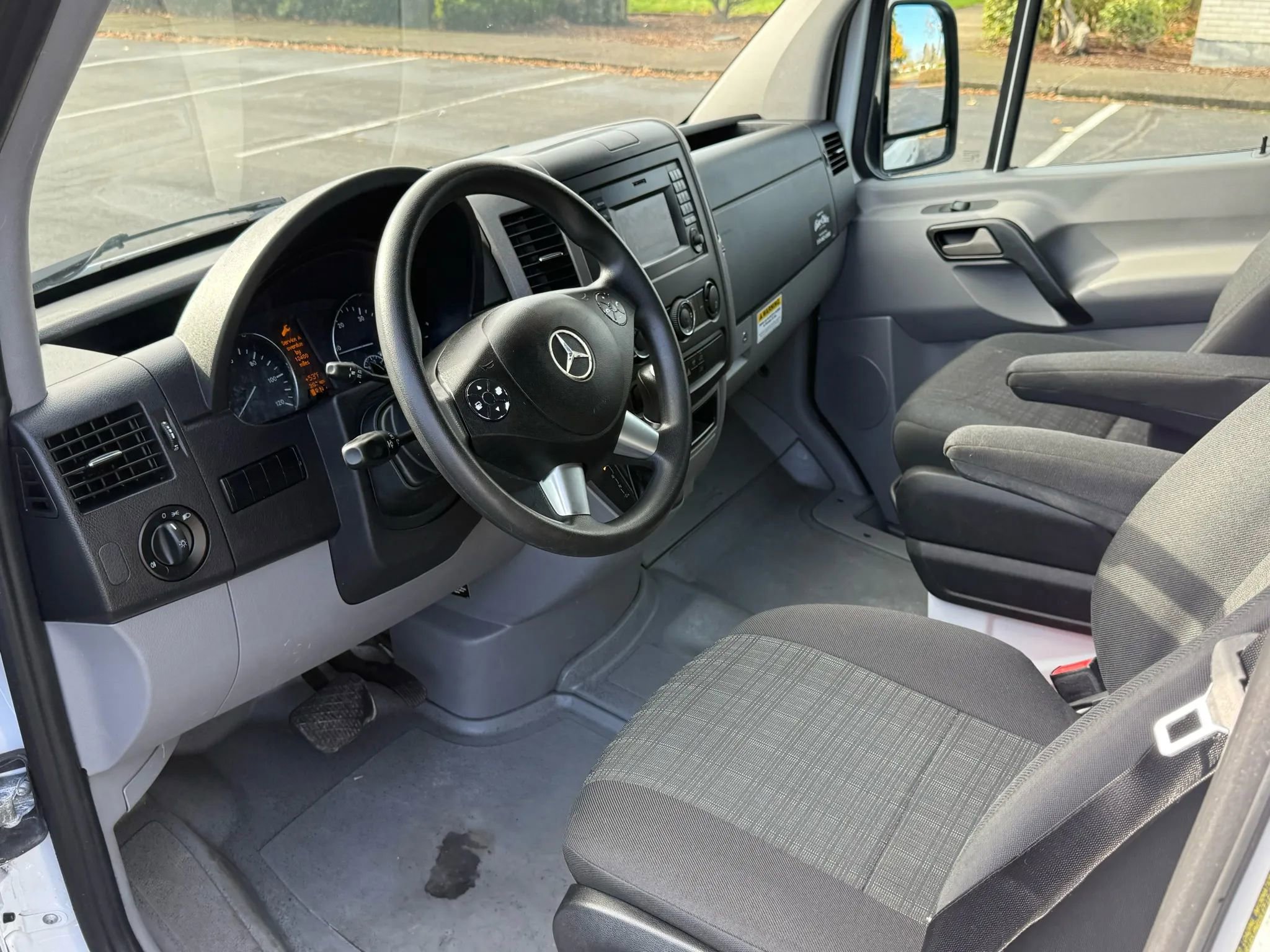 Used 2016 Mercedes-Benz Sprinter 3500 image 11