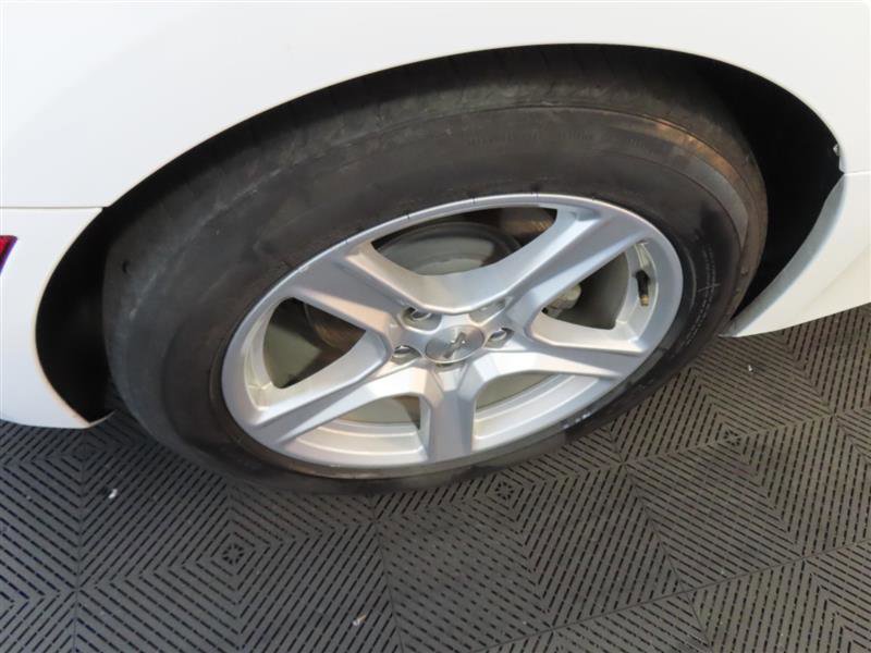 Used 2023 Chevrolet Camaro LT RWD image 10