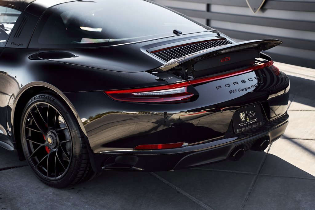 Used 2019 Porsche 911 Targa 4 GTS image 9