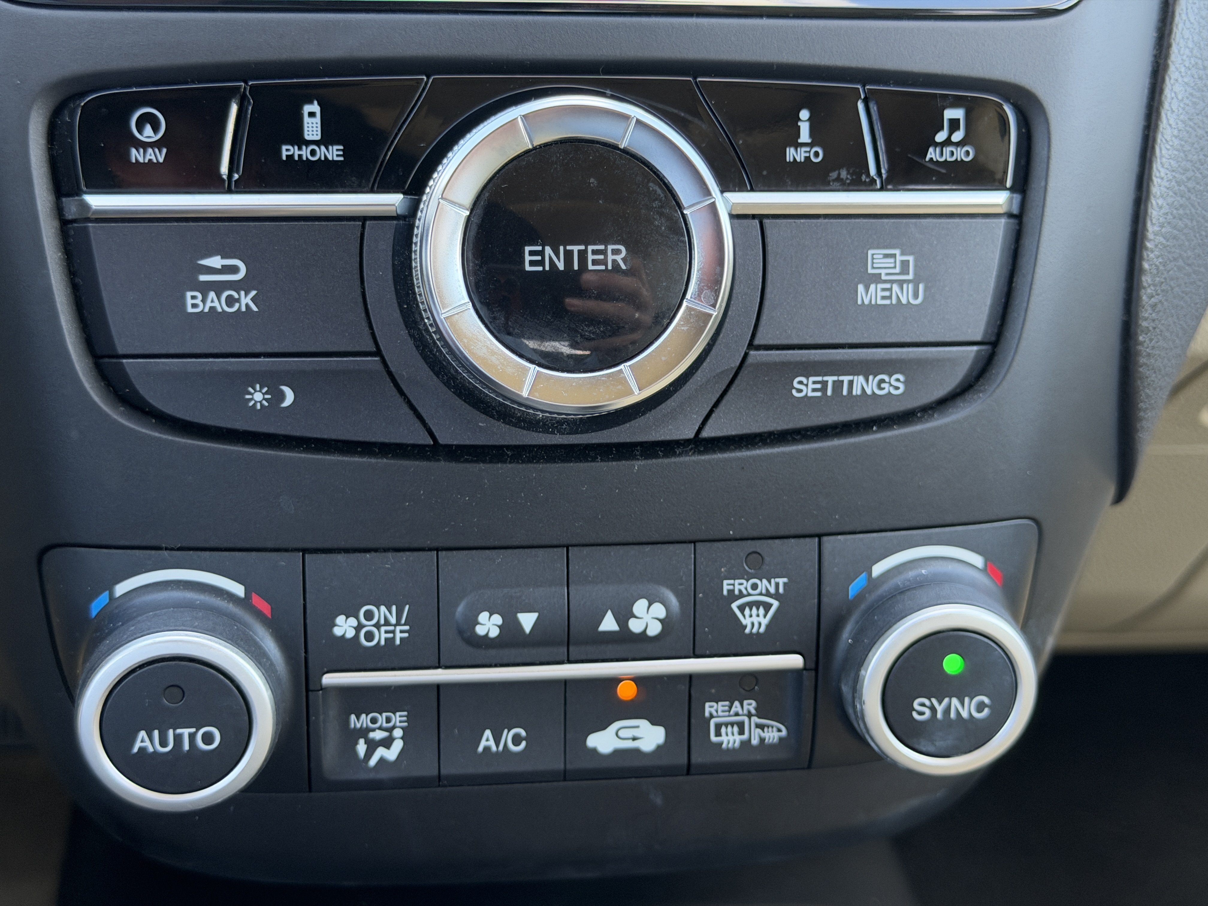 Used 2018 Acura RDX w/ Tech & AcuraWatch Plus Pack FWD image 24