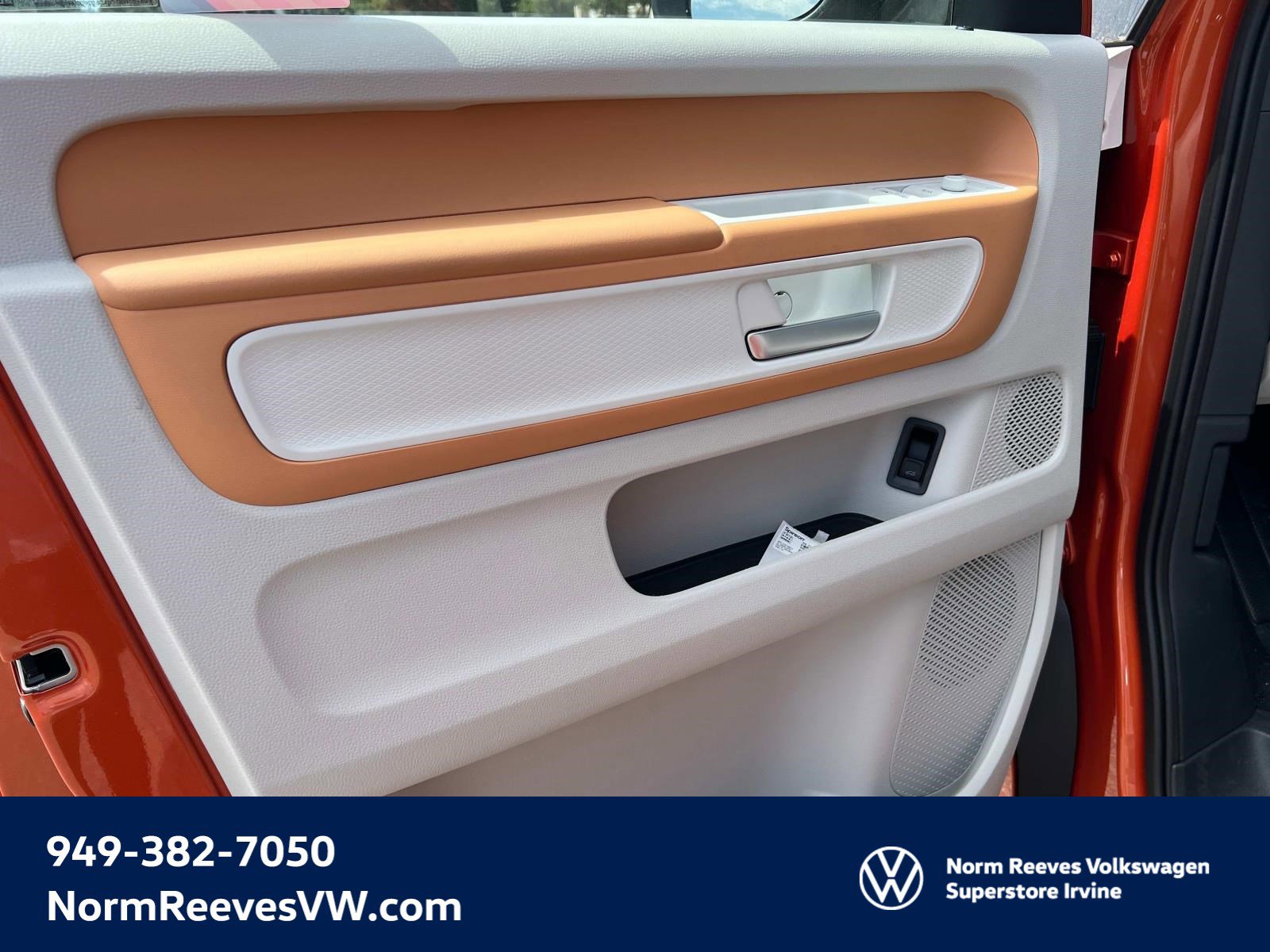 New 2025 Volkswagen ID. Buzz 1st Edition image 4