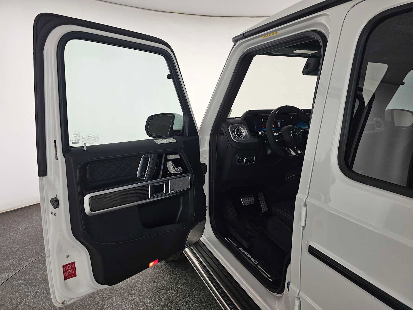 Used 2025 Mercedes-Benz G 63 AMG 4MATIC image 19