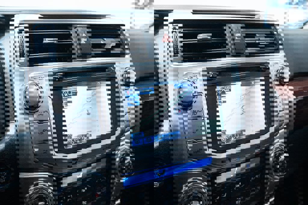 Used 2016 Toyota 4Runner Limited image 26