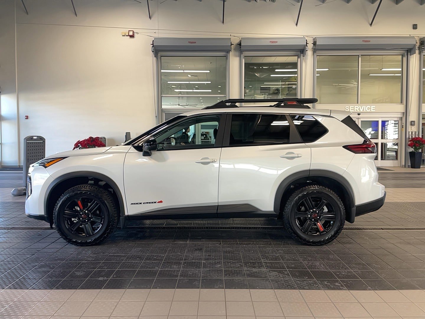 Used 2025 Nissan Rogue SV w/ Rock Creek Premium Package AWD/4WD image 4