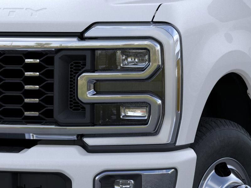 New 2025 Ford F350 Platinum w/ Platinum Plus Package AWD/4WD image 18
